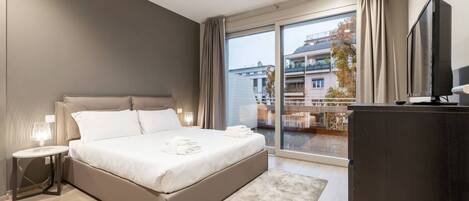 Departamento, 2 habitaciones, balcón | Tabla de planchar con plancha, wifi gratis y ropa de cama