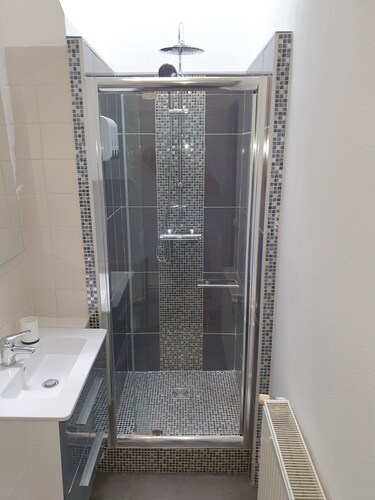 Apartment for 2 people in the heart of downtown Epernay- Champagne,