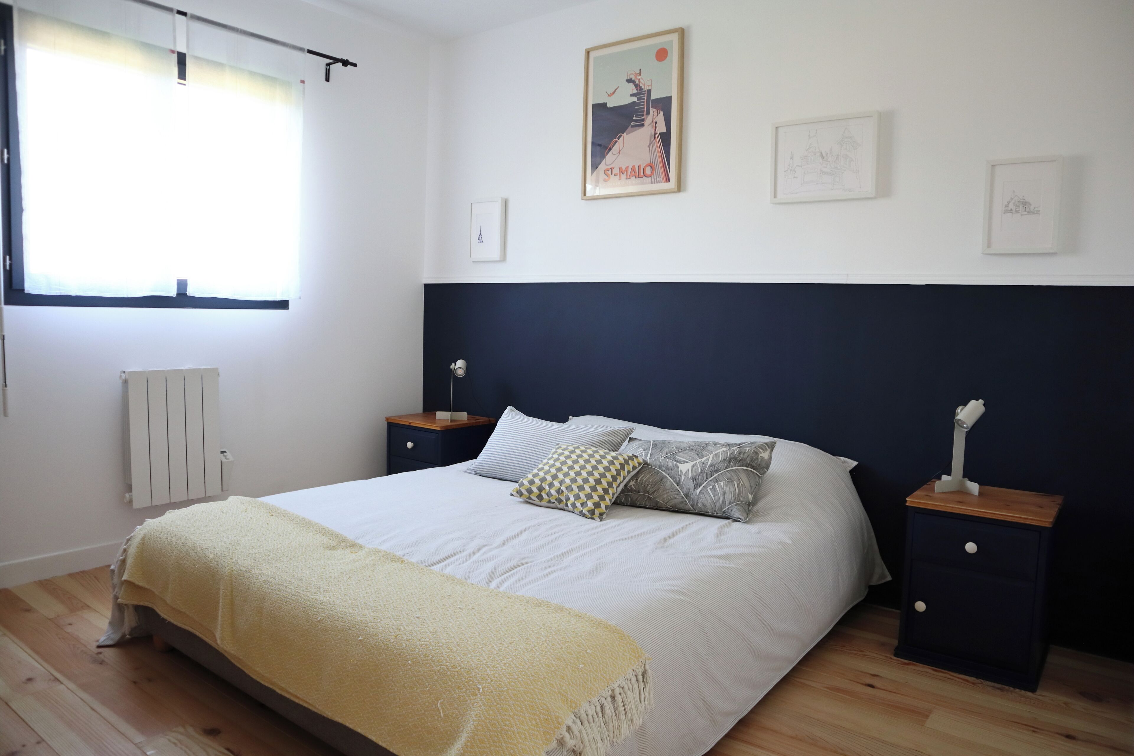 2 habitaciones, tabla de planchar con plancha, wifi y ropa de cama 