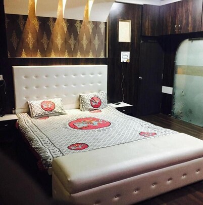 HOTEL SHIV SADHNA