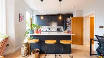 Classic Apartment | Living area