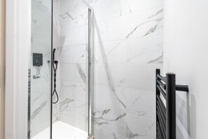 經典公寓 | 浴室