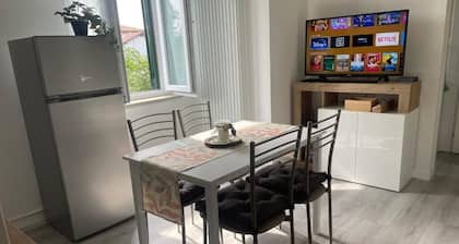 Cozy apartment just minutes from the city center and the Fairgrounds