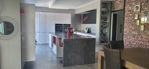 Interior - Brittany. Large family home by the sea with exceptional garden (Binic-Étables-sur-Mer)