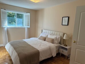 4 habitaciones, tabla de planchar con plancha y wifi 