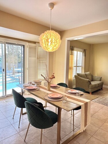 4-bedroom house in Vaughan, near Wonderland