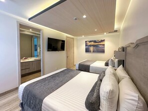 2 bedrooms, iron/ironing board, WiFi, bed sheets - 2BR Iconic Oceanfront Escape (Puerto Peñasco)