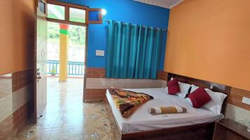 Classic Double Room, 1 Double Bed, Balcony, Mountain View | Free WiFi