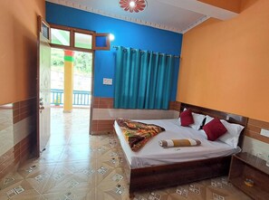 Classic Double Room, 1 Double Bed, Balcony, Mountain View | Free WiFi - Hotel Mountain Paradise Barkot (Barkot)