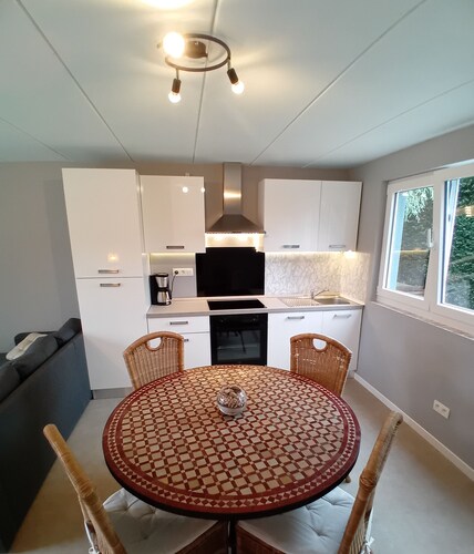 L'Evasion Thudinienne, furnished ground-floor apartment