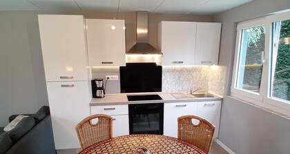 L'Evasion Thudinienne, furnished ground-floor apartment