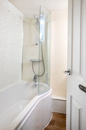 Towels - Cosy apartment for 4 guests with WIFI, TV and terrace (Skipton)