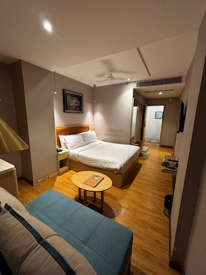 Executive-Zimmer | Daunenbettdecken, kostenloses WLAN, Bettwäsche