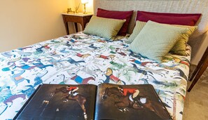 6 bedrooms, travel cot, free WiFi