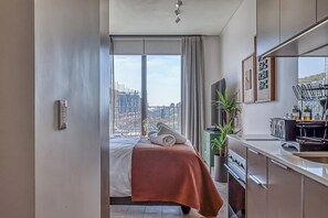 1 chambre, fer et planche à repasser, Wi-Fi gratuit, draps fournis