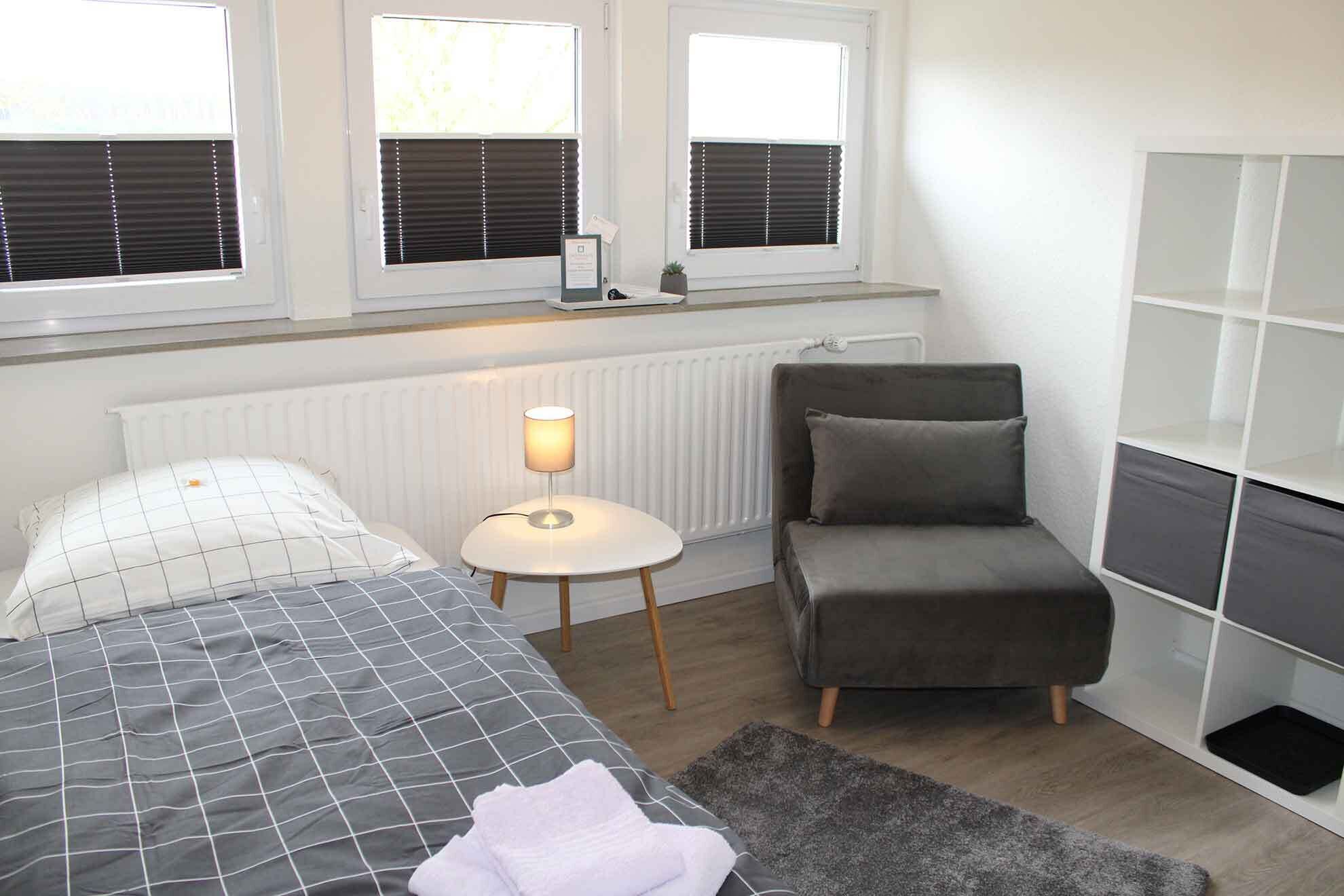 5 bedrooms, travel crib, free WiFi, bed sheets