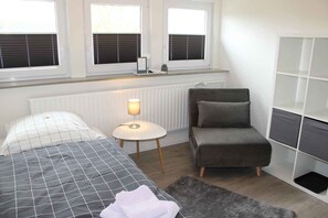 5 bedrooms, travel crib, free WiFi, bed sheets - Guesthouse Lentenau - up to 10 persons - near Lüneburg (Scharnebeck)