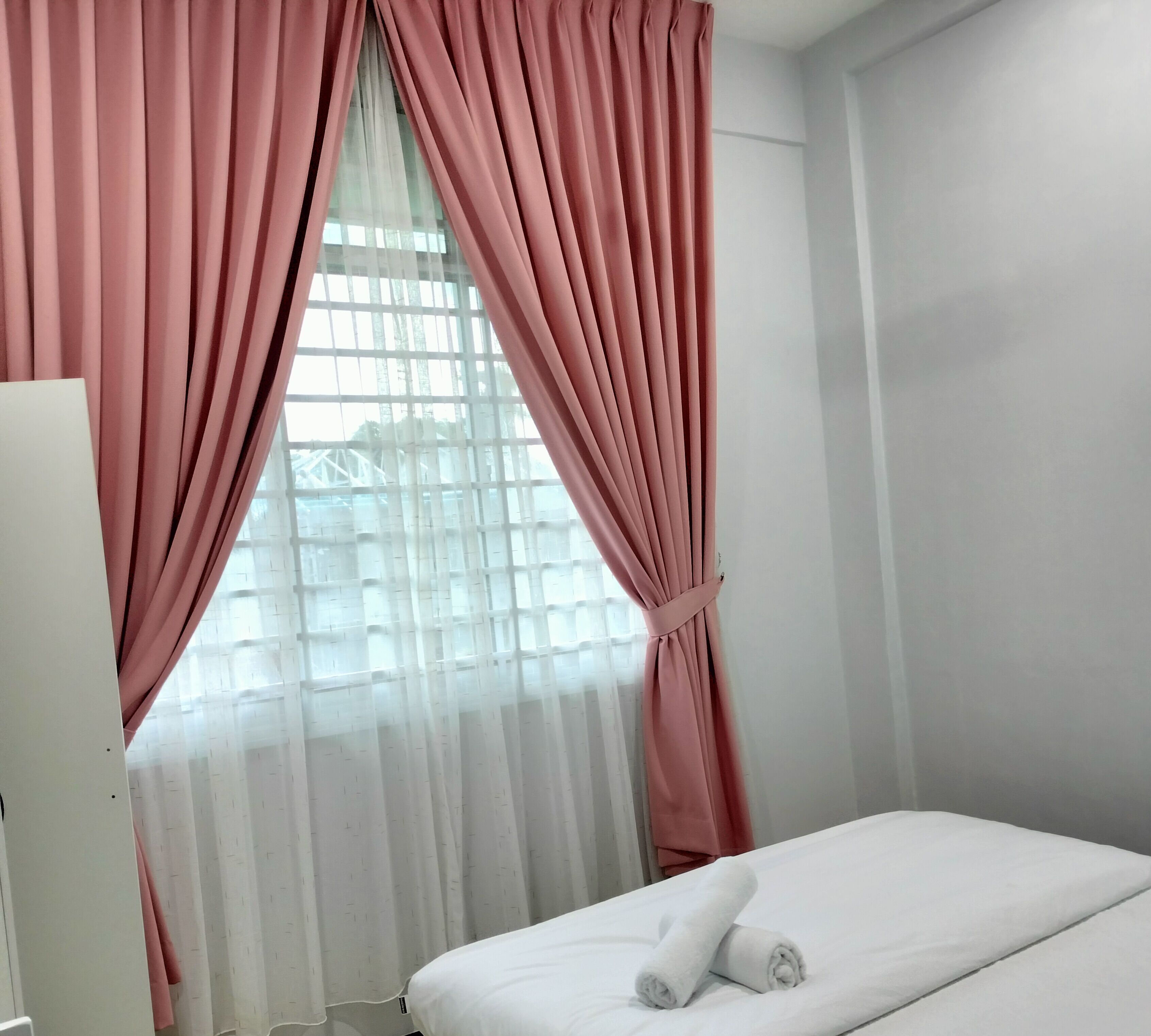 4 makuuhuonetta, silitysrauta/-lauta, Wi-Fi