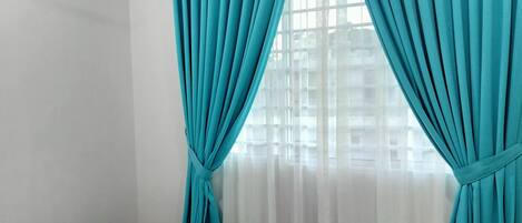 Iron/ironing board, WiFi