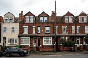 Exterior - Spacious Central Nottingham House (Nottingham)