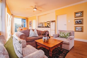 Living area - 17on Wellington Apartments  (George)