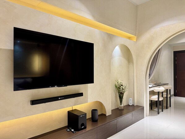 Interior - Stylish 1BR w/ balcony inside BGC at Uptown Parksuites - 20d (Taguig)