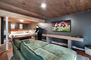 3 slaapkamers, een strijkplank/strijkijzer, wifi, beddengoed