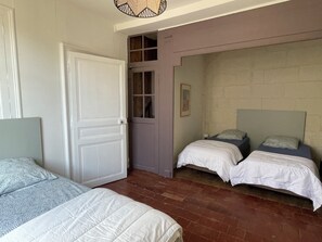 2 Schlafzimmer, Bügeleisen/Bügelbrett, WLAN