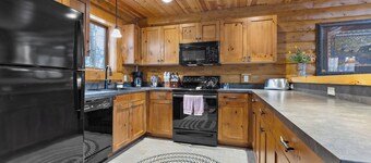 Mountain Cabin at Boyne Mountain, Sleeps 15