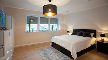 1 bedroom, iron/ironing board, WiFi, bed sheets