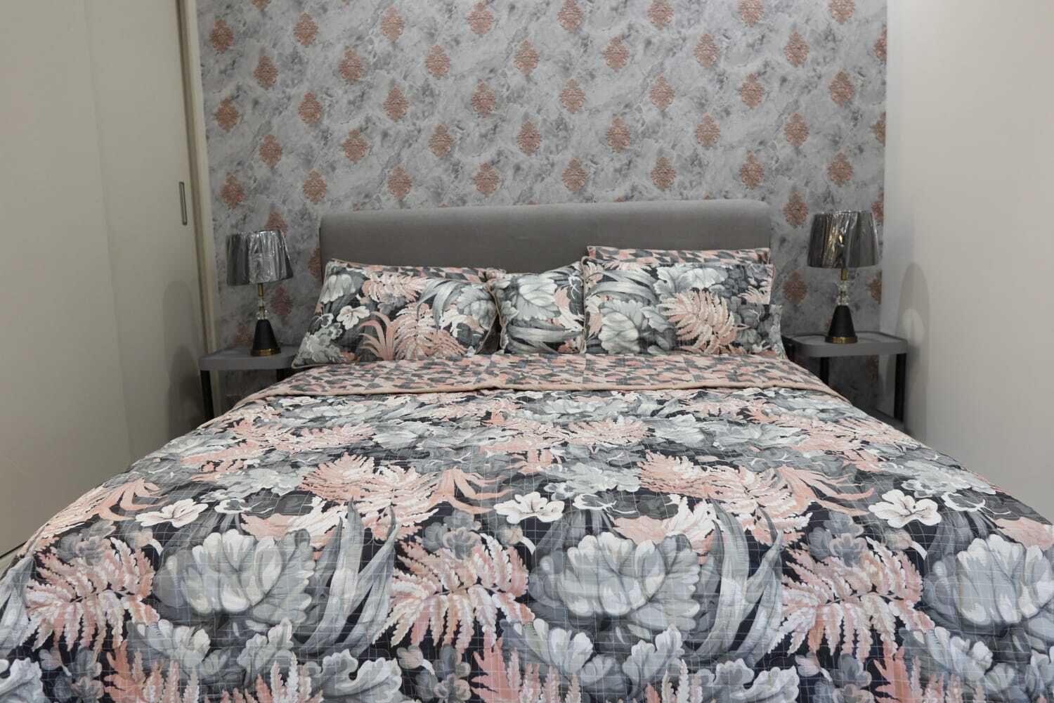 2 habitaciones, tabla de planchar con plancha y wifi 