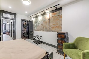 Apartment (1 Bedroom) | Interior - Cincy Apt 1 Mi to Findlay Market, 2 Mi to Downtown (Cincinnati)