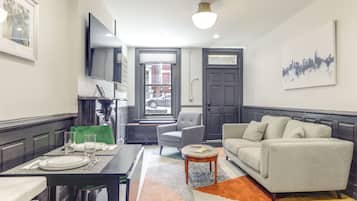Apartment (1 Bedroom) | Interior