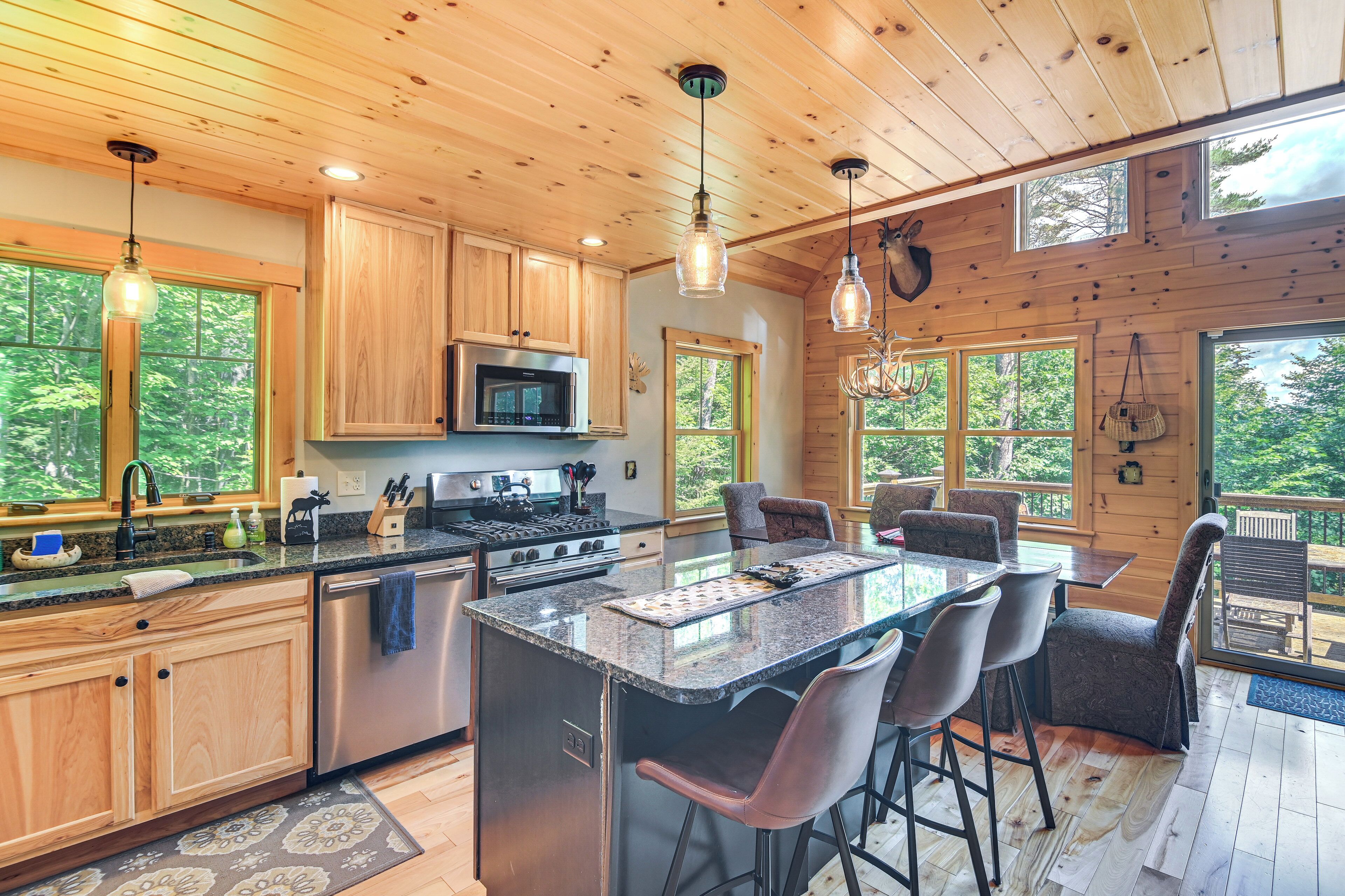 House (4 Bedrooms) | Interior