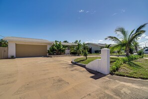 House (2 Bedrooms) | Interior - 1 Block to Beach & Eats: Modern Indialantic Apt (Indialantic)