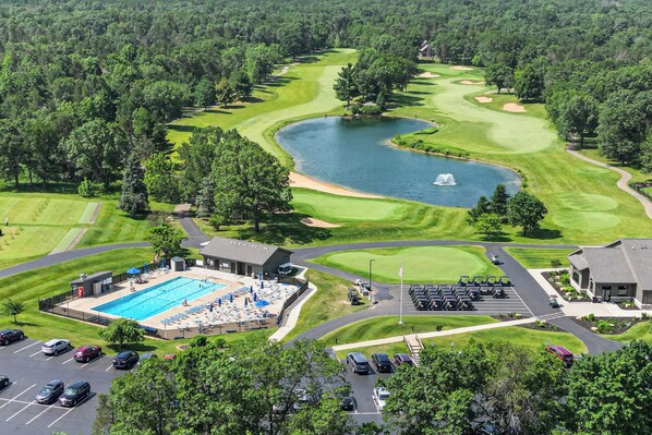 House (3 Bedrooms) | Interior - < 5 Mi to 5 Golf Courses: Home in Lake Arrowhead (Nekoosa)