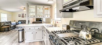 < 5 Mi to 5 Golf Courses: Home in Lake Arrowhead
