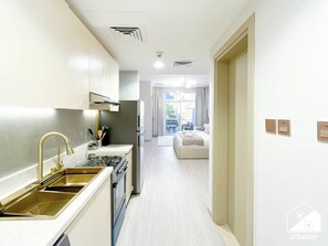 Studio (0 Bedroom) | Interior