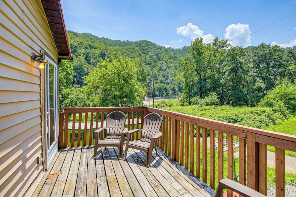 1 Mi to Hatfield-mccoy Trails: Apt in Matewan - Lyburn, WV