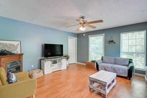 House (4 Bedrooms) | Interior - Hike, Fish & Ride: Pet-friendly Huntsville Home (Huntsville)