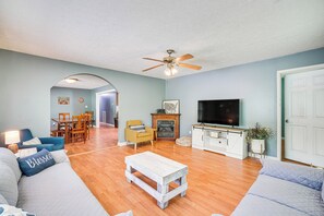 House (4 Bedrooms) | Interior - Hike, Fish & Ride: Pet-friendly Huntsville Home (Huntsville)
