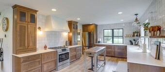Cabin on 28 Acres: Hike & Fish in Flathead Valley!