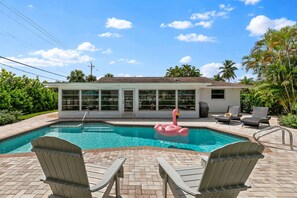 A heated pool - 799 Seas the Day · Bike to White Sand Beaches! (Naples)