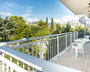 Studio, Smoking - Bluewhite Studio - Mountain View by the Pool (Kefalonia)