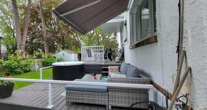 Montreal lower luxurious duplex