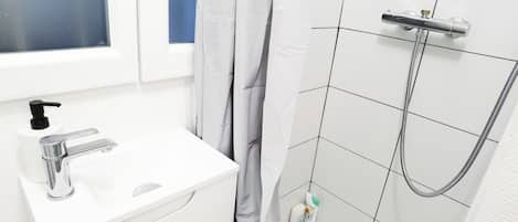 Hårtørrer, håndklæder, Toiletpapir