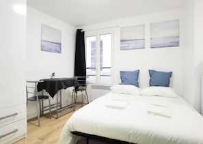 1 bedroom, WiFi, bed sheets