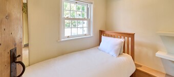 Host & Stay | Old Stone Cottage