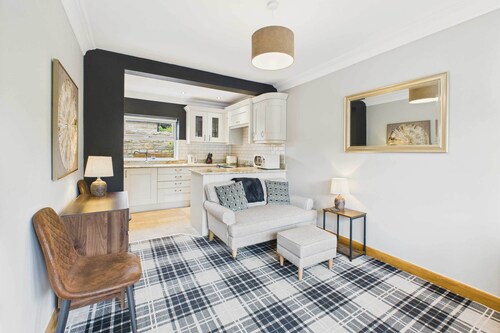 Host & Stay | Castle View