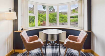Host & Stay | Castle View